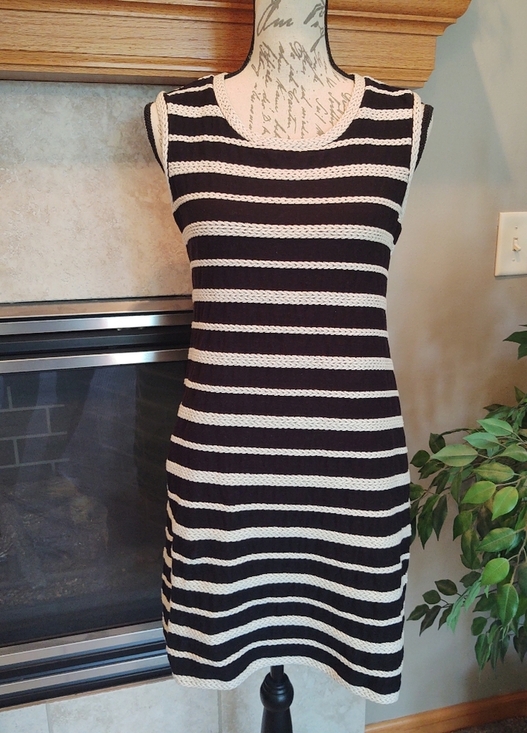 Max Studio Medium Stripped Sleeveless Dress! - Picture 2 of 9